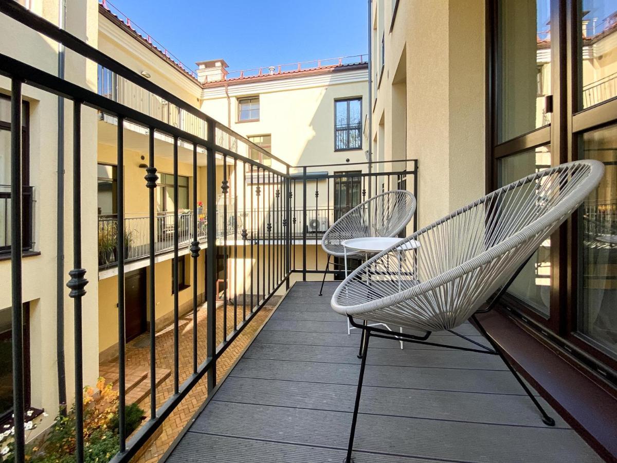 Cohost I Oldtown 60M2 Apt W-Garage Parking, Balcony & Self Check-In VNO Buitenkant foto