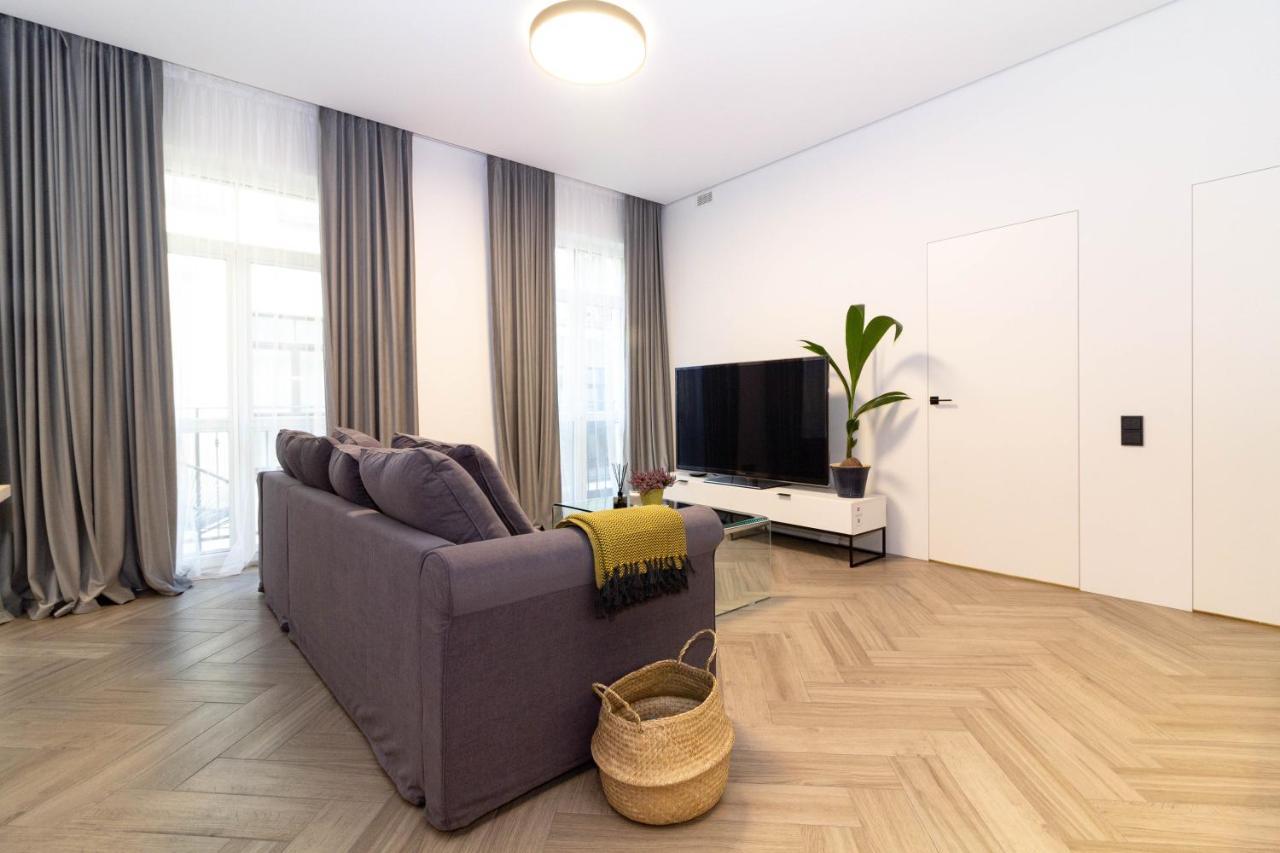 Cohost I Oldtown 60M2 Apt W-Garage Parking, Balcony & Self Check-In VNO Buitenkant foto