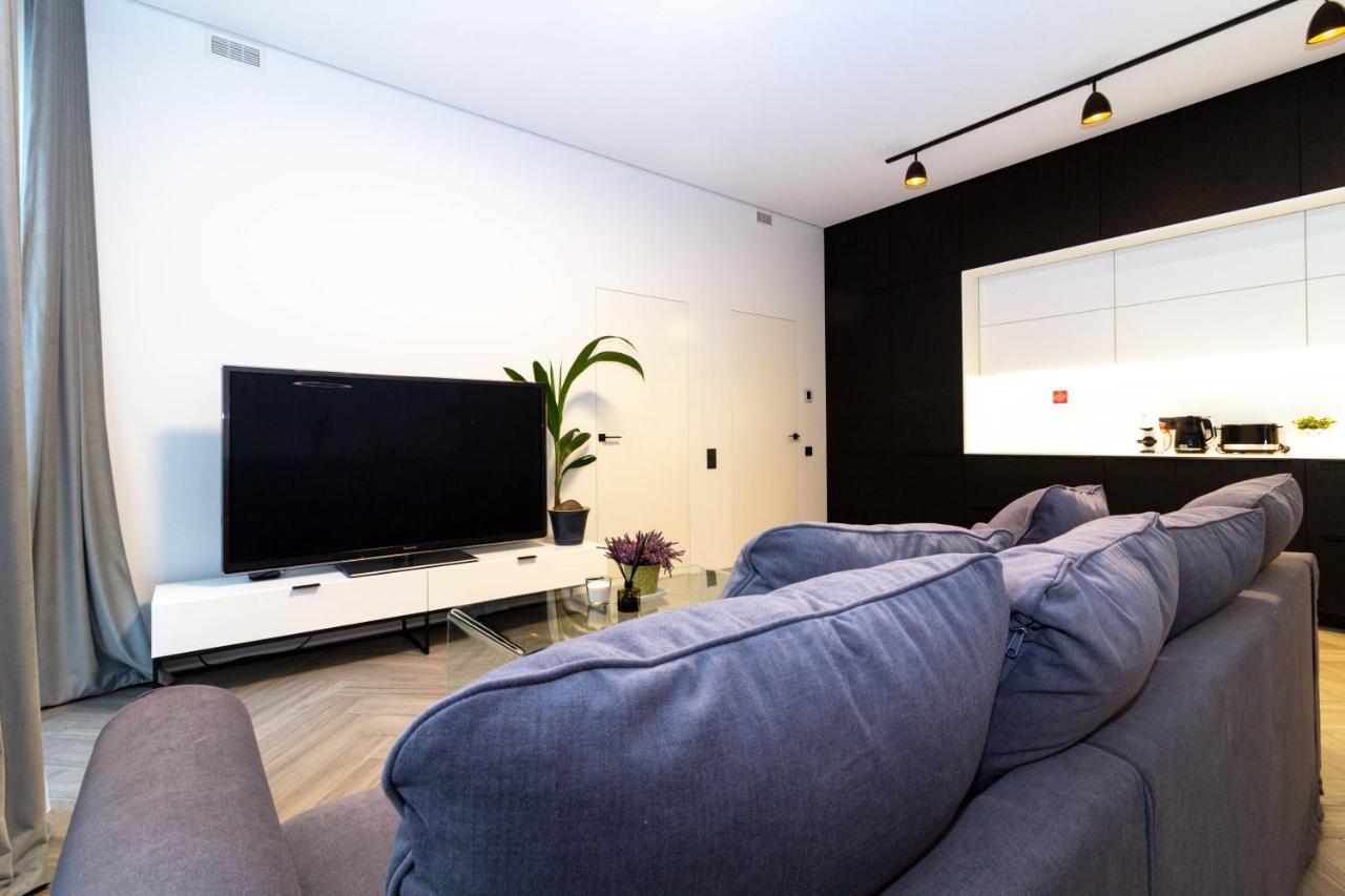 Cohost I Oldtown 60M2 Apt W-Garage Parking, Balcony & Self Check-In VNO Buitenkant foto
