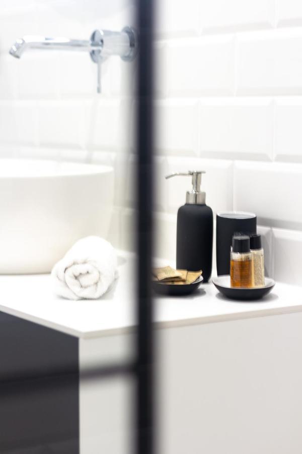 Cohost I Oldtown 60M2 Apt W-Garage Parking, Balcony & Self Check-In VNO Buitenkant foto