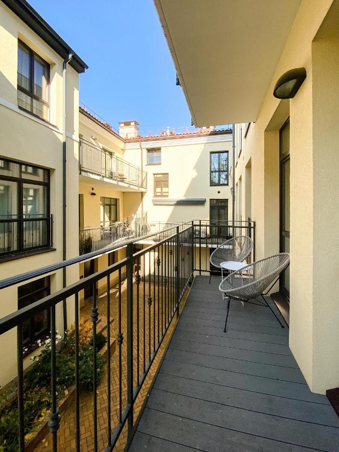 Cohost I Oldtown 60M2 Apt W-Garage Parking, Balcony & Self Check-In VNO Buitenkant foto