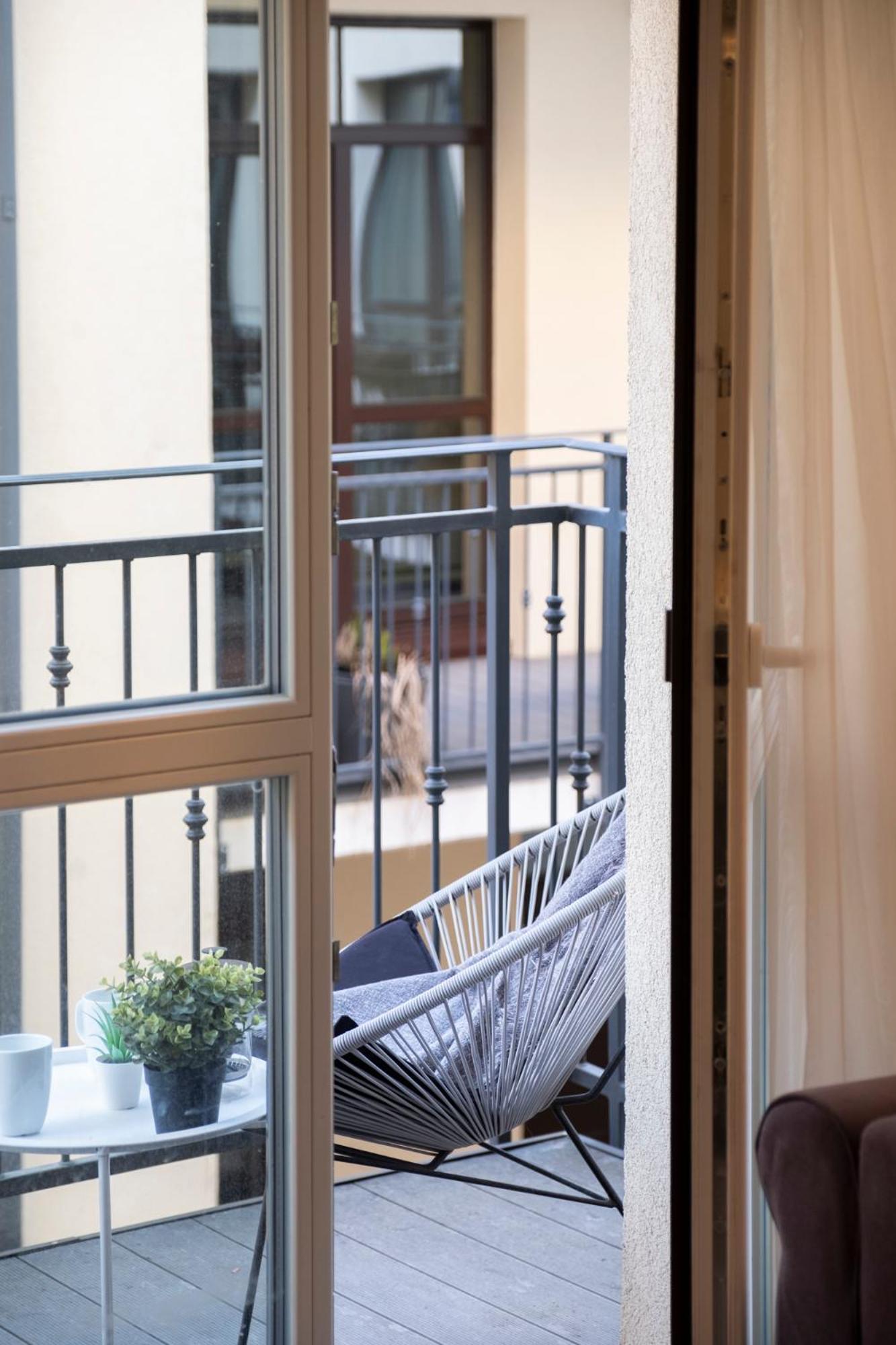 Cohost I Oldtown 60M2 Apt W-Garage Parking, Balcony & Self Check-In VNO Buitenkant foto