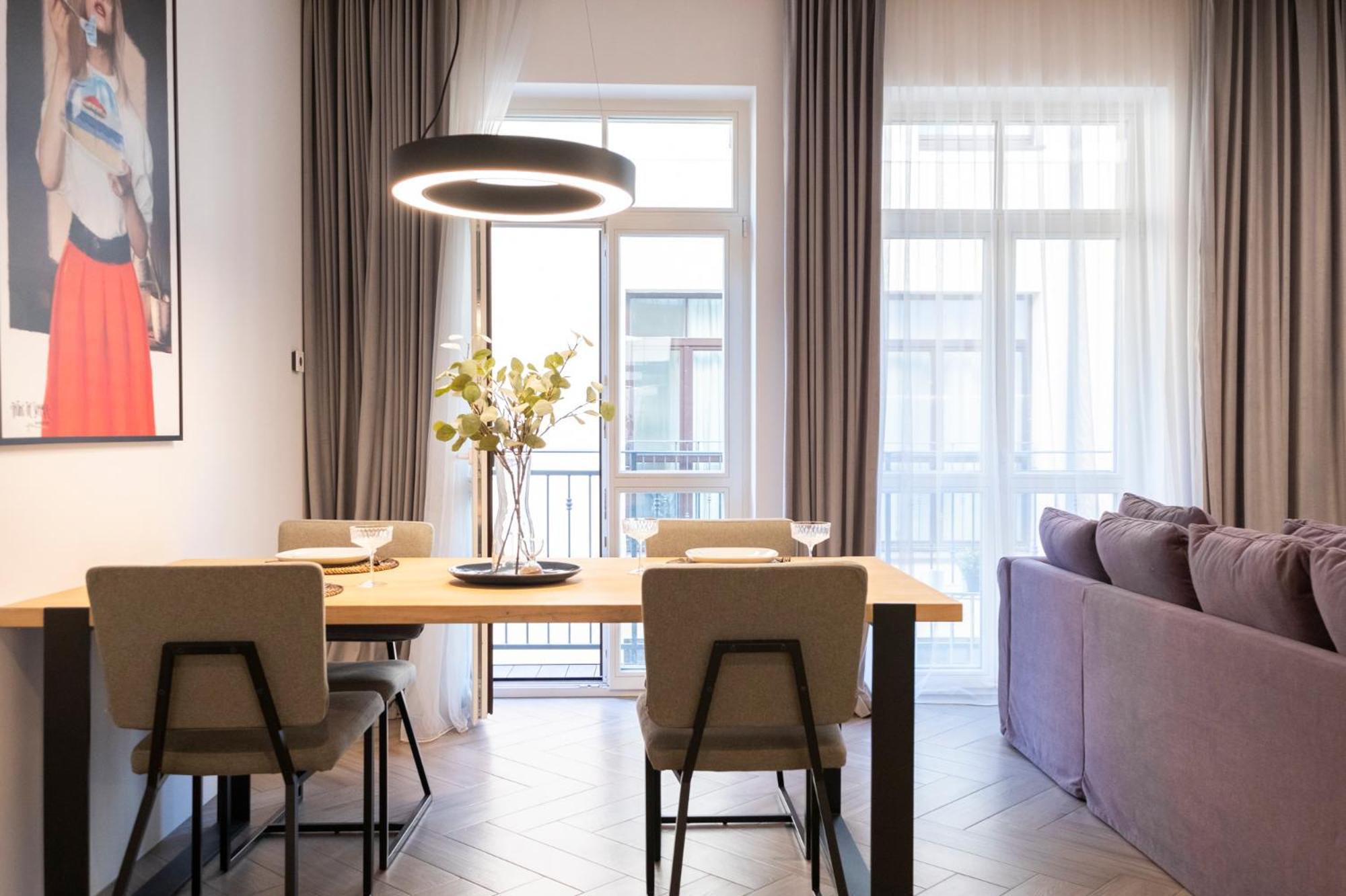 Cohost I Oldtown 60M2 Apt W-Garage Parking, Balcony & Self Check-In VNO Buitenkant foto